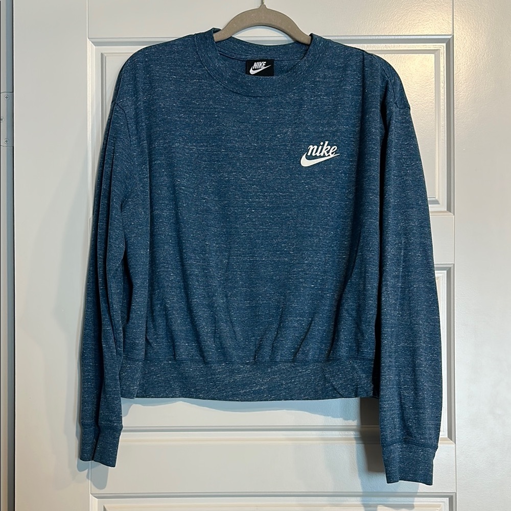 💙 Nike Heathered Navy Short Sweatshirt